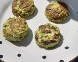 Foto del paso 5 de la receta: Medallón de brócoli con corazón de queso (sin huevo)