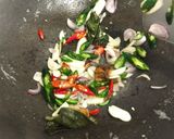 Foto langkah ke 2 dari resep Oseng Kentang Lombok Ijo.