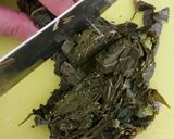 Foto langkah ke 2 dari resep Gulai Daun Singkong Teri.