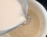 A picture of step 4 of Country Style Pepper Gravy.