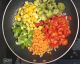 A picture of step 4 of Veggie lettuce cups.