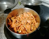 Foto del paso 3 de la receta: Níscalos guisados