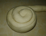A picture of step 7 of Soft layerd chapati.