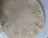 A picture of step 7 of Peas parantha.
