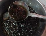 Foto langkah ke 3 dari resep Roasted Milk Tea With Grass Jelly.