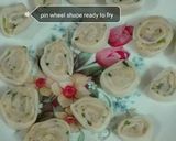 A picture of step 5 of Pin wheel samosa.