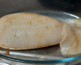 Foto del paso 2 de la receta: Calamar relleno con sobras de salsa para espaguetis