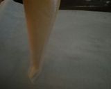 Foto del paso 2 de la receta: Brazo gitano de crema pastelera, cubierto de mermelada