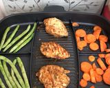 Foto langkah ke 5 dari resep Grilled Chicken with Veggies - Ayam Panggang dengan Sayur Tanpa Oven.