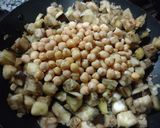 Foto del paso 3 de la receta: Curry de garbanzos y berenjena