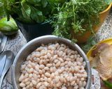 Une image de l'étape 1 de LOUBIA 🌶️LÉGUMINEUSE 🫘 EN FÊTE 🥕 RECETTE ALGÉRIENNE 🧄🧅🫜🫚.