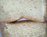 Foto del paso 1 de la receta: Sandwich Integral de Tortilla de Queso con Tomate y Mayonesa de Yakiniku
