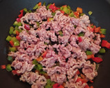 Foto del paso 2 de la receta: Arroz meloso con carne picada y pimiento