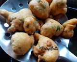 બેસન-મેથી ના ભજીયા(besan methi bhajiya recipe in Gujarati) રેસીપી સ્ટેપ2ફોટો