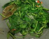 Foto langkah ke 2 dari resep Cah Kangkung Simpel.