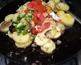 A picture of step 4 of Tawa aloo ki katliyan.