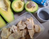 Foto langkah ke 1 dari resep Es Teler Alpukat Durian.