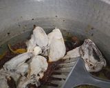 صورة لخطوة 3 من وصفة مجبوس دجاج أحمر ولا أروع 👌Chicken Kabsa.