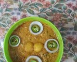 A picture of step 4 of Shahi Dum aloo peas curry.