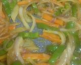 صورة لخطوة 1 من وصفة نودلز بالخضار 🍜🌼