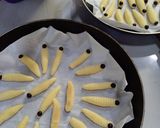 Foto langkah ke 6 dari resep Kue kering ulat *enthung teflon* no oven dan tips.