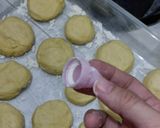 Foto langkah ke 6 dari resep Donat Kentang.
