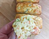 Une image de l'étape 6 de Cake saumon courgette parmesan.