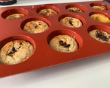 Foto del paso 3 de la receta: Mini muffins de chocolate saludables, sin grasa ni azúcar