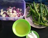 Foto langkah ke 1 dari resep Bumbu Dasar Hijau.