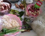 Foto langkah ke 1 dari resep Soto ayam kampung.