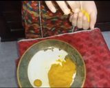 A picture of step 3 of Coconut mango balls.