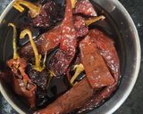 শেজওয়ান চিকেন প্যান পিজ্জা (Schezwan Chicken pan pizza recipe in bengali) রেসিপির ধাপ 1 ছবি