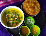 દાલ પકવાન (Dal Pakwan recipe in Gujarati) રેસીપી સ્ટેપ4ફોટો