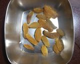 A picture of step 5 of Sweet Bread Balls.
