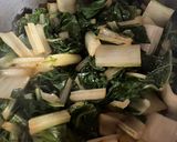 Foto del paso 4 de la receta Potaje de garbanzos con acelgas, panceta ibérica y jamón