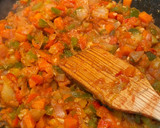 Foto del paso 2 de la receta: Berenjenas rellenas de carne y verduras
