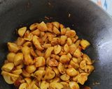 A picture of step 5 of Masala mushrooms.