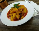 Paprikás krumpli füstölt kolbásszal recept fázis 4 fotója