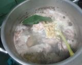Foto langkah ke 4 dari resep Ungkepan Ayam Bumbu Kuning.