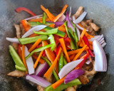Foto del paso 3 de la receta: Noodles de Pollo y Verduras