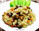Hình bước làm 3 của món Cơm Chiên Nấm Chay🍄🥕