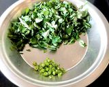 A picture of step 1 of Methi Pakore.