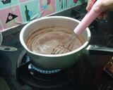 Foto langkah ke 3 dari resep 7. puding roti tawar coklat vla.