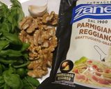 A picture of step 1 of Spaghetti al pesto di noce e pancetta.