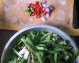 Foto langkah ke 1 dari resep Tumis genjer.