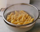 Foto langkah ke 2 dari resep Cheesy spinach pasta (vegan).