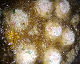 A picture of step 18 of Italian party cheese balls.