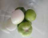 Foto del paso 1 de la receta: Rodajas de huevo y chorizo en salsa verde