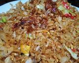Foto langkah ke 9 dari resep Nasi Goreng Jamur Kembang Tahu, Telor, Kol, dan Tomat.