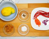 Foto langkah ke 1 dari resep Sambal Mangga Asam Manis Pedas 🥭🌶️ | Super Nikmat!.